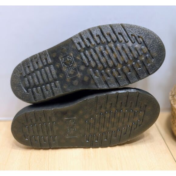 Dr. Martens Unisex Maxxy Slide Buttersoft Black Suede Leather Sandals UK 7 NWOB - Picture 10 of 13